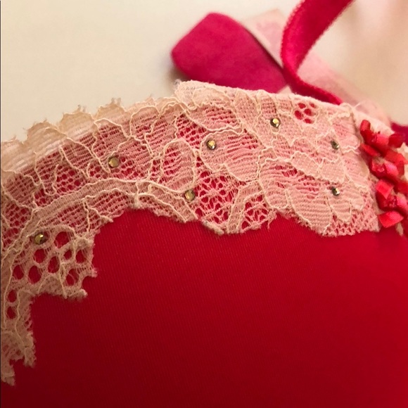 Victoria’s Secret crystal lace bra 32C - Picture 3 of 7